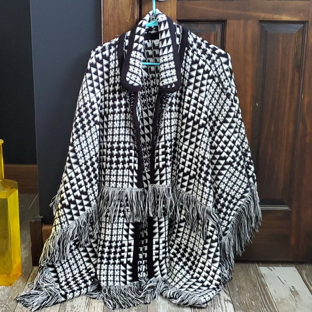 Woman's shawl